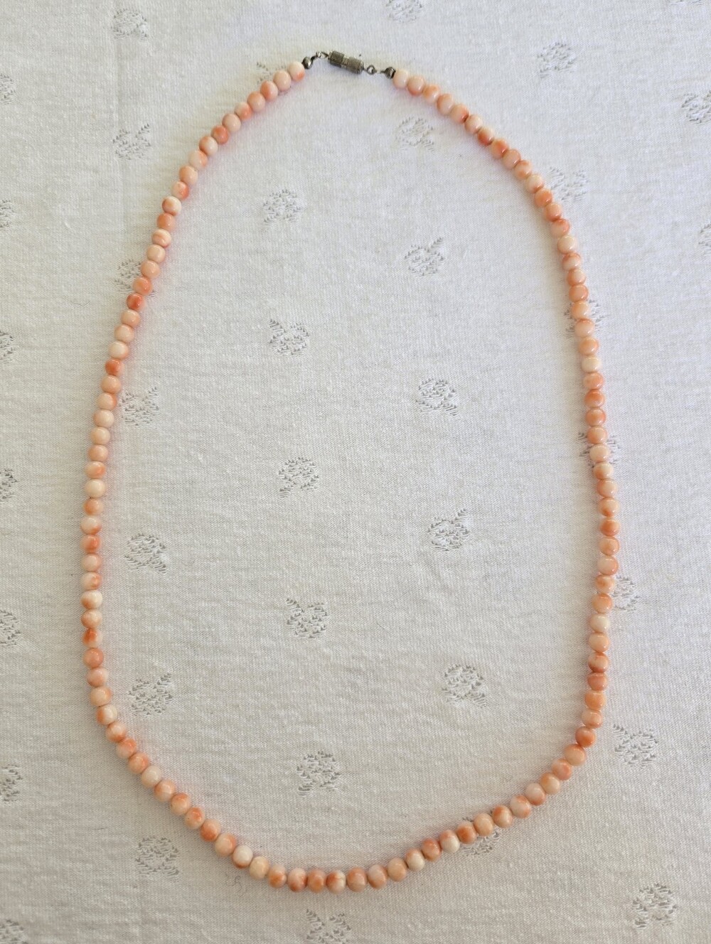 Elegant Vintage Pink Coral Beaded Necklace - Women Jewelry